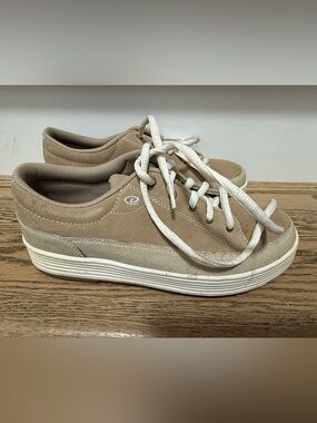 Dexter Golf Motion II Golf Shoes | Women’s 7 | Beige Suede
